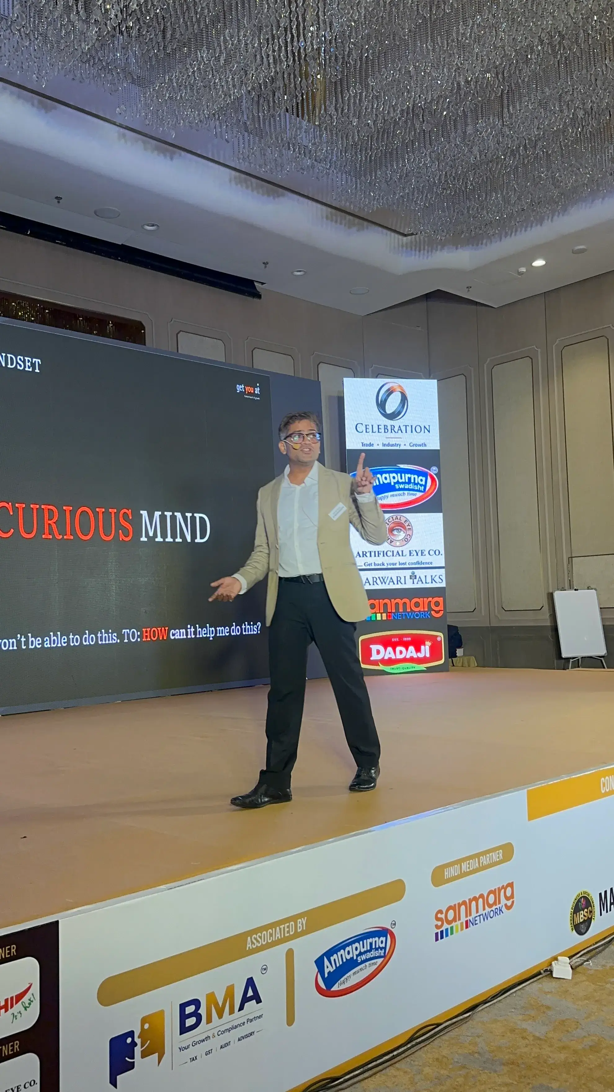 Ajay Binani conducting AI workshop at Park Street Kolkata